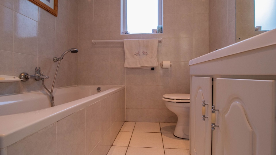 3 Bedroom Property for Sale in Pinelands Western Cape